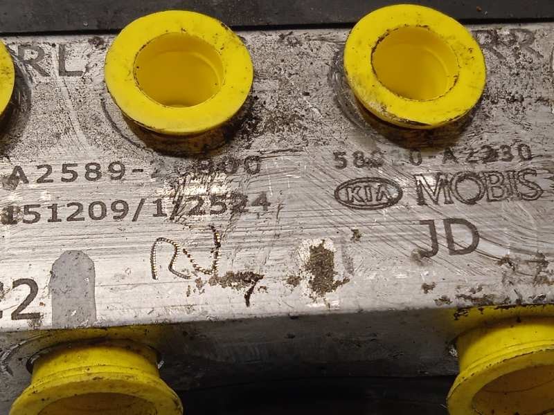 Recambio de abs para kia cee´d tech referencia OEM IAM 58920A2230 6158945200 A258920800