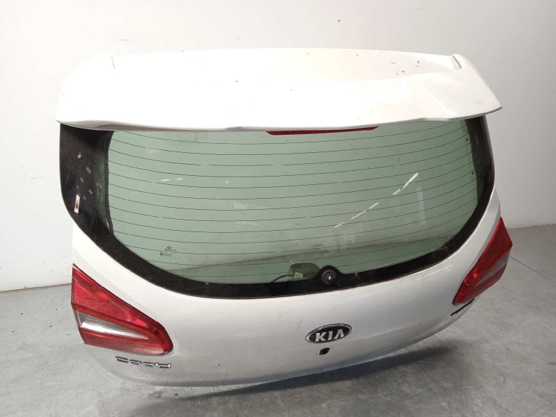 Recambio de porton trasero para kia cee´d drive referencia OEM IAM 73700A2010  87211A2000