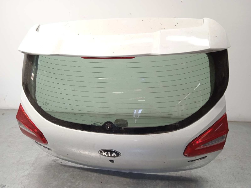Recambio de porton trasero para kia cee´d drive referencia OEM IAM 73700A2010  87211A2000