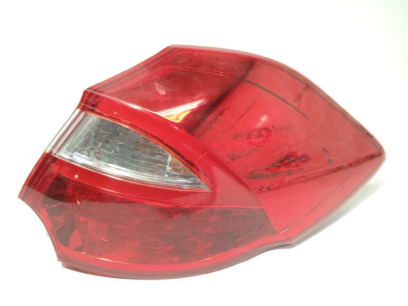 Recambio de piloto trasero derecho para kia cee´d drive referencia OEM IAM 92402A2200  