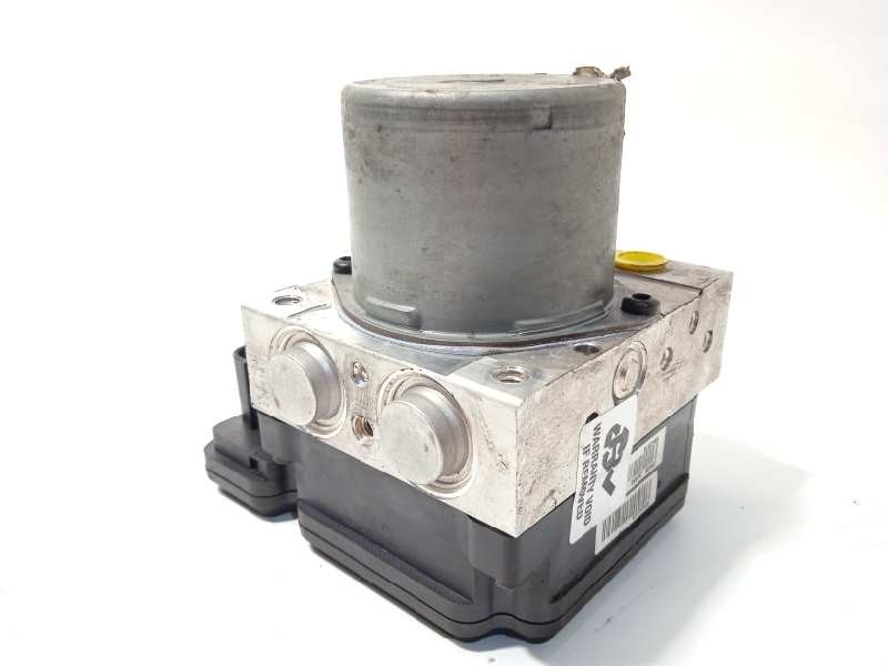 Recambio de abs para hyundai i20 active 1.4 referencia OEM IAM 58920C8250 6158945200 C858920550