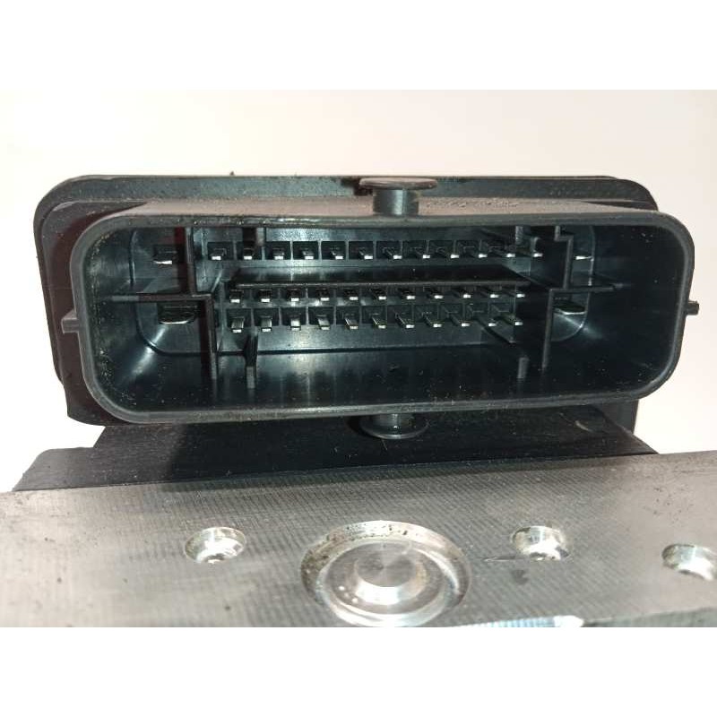 Recambio de abs para hyundai i20 active 1.4 referencia OEM IAM 58920C8250 6158945200 C858920550