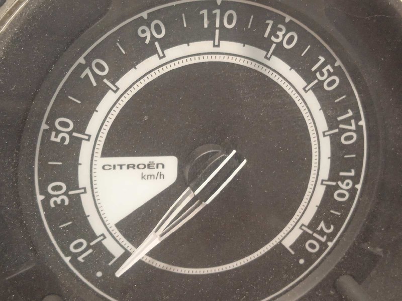 Recambio de cuadro instrumentos para citroën c3 live edition referencia OEM IAM 98041181XT  