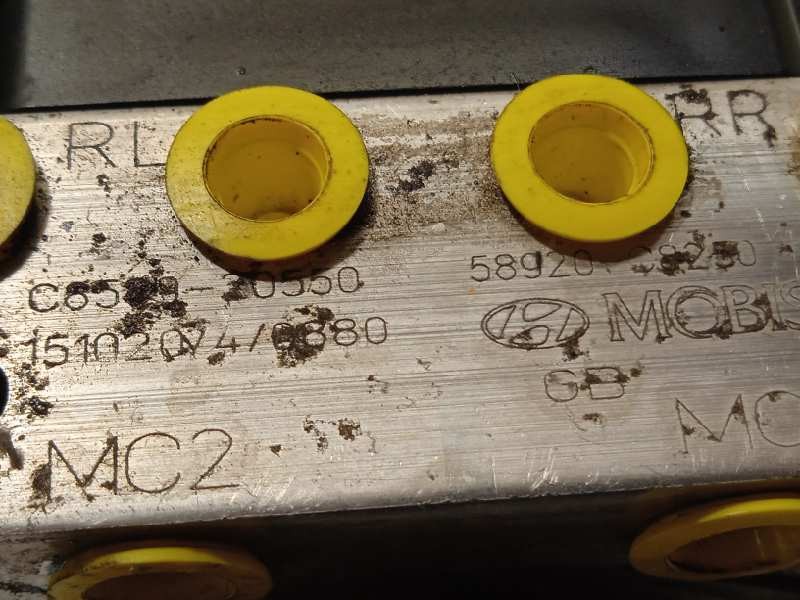 Recambio de abs para hyundai i20 active 1.4 referencia OEM IAM 58920C8250 6158945200 C858920550