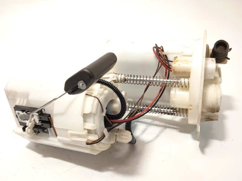 Recambio de bomba combustible para hyundai i20 active 1.4 referencia OEM IAM 31110C8000  