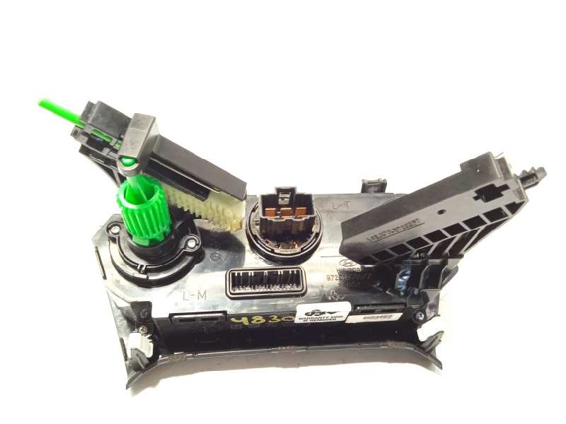 Recambio de mando calefaccion / aire acondicionado para hyundai i20 active 1.4 referencia OEM IAM 97250C8010  