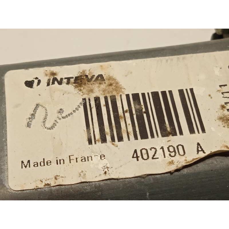 Recambio de elevalunas trasero derecho para nissan qashqai (j10) acenta referencia OEM IAM 402190A  