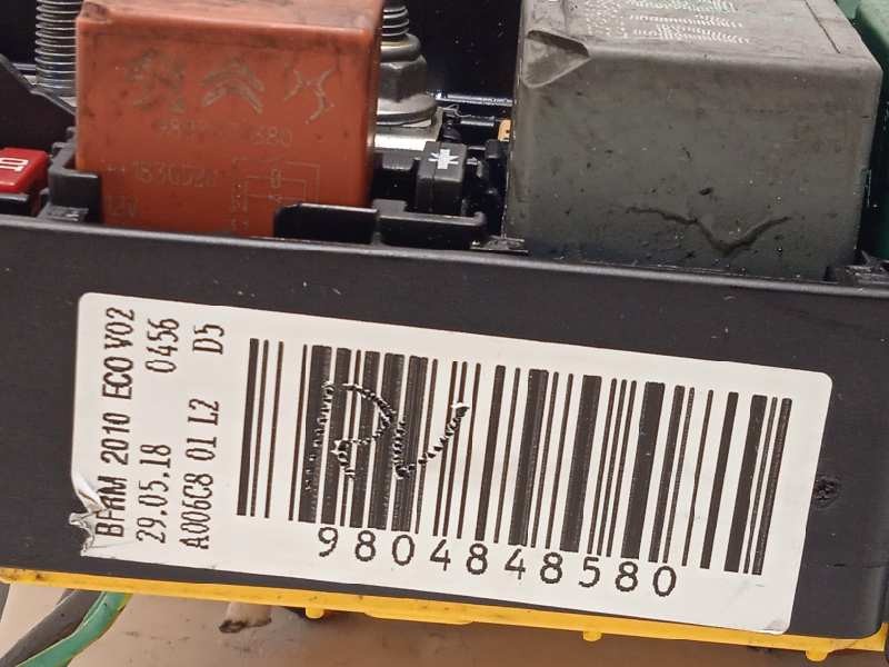 Recambio de caja reles / fusibles para citroën c4 cactus shine referencia OEM IAM 9804848580  