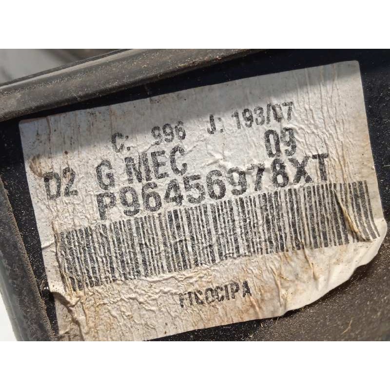 Recambio de retrovisor izquierdo para peugeot 407 sw sr confort referencia OEM IAM 96456978XT  8149VF