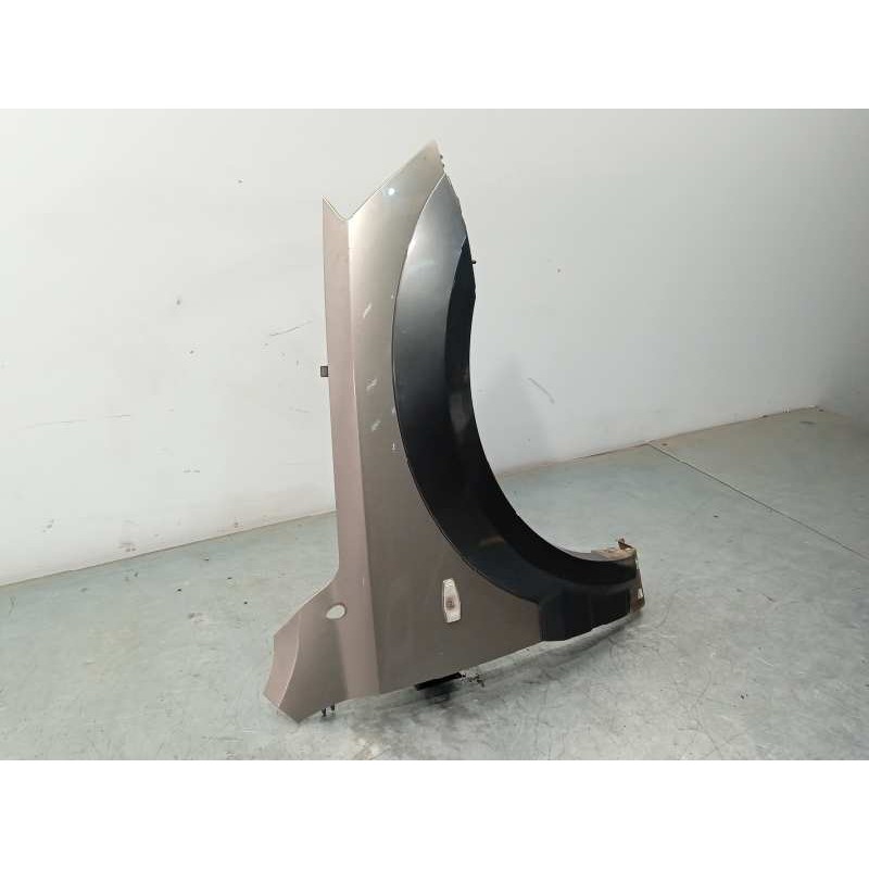 Recambio de aleta delantera derecha para kia sorento 2.5 crdi ex referencia OEM IAM 663213E141  