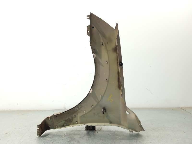 Recambio de aleta delantera derecha para kia sorento 2.5 crdi ex referencia OEM IAM 663213E141  