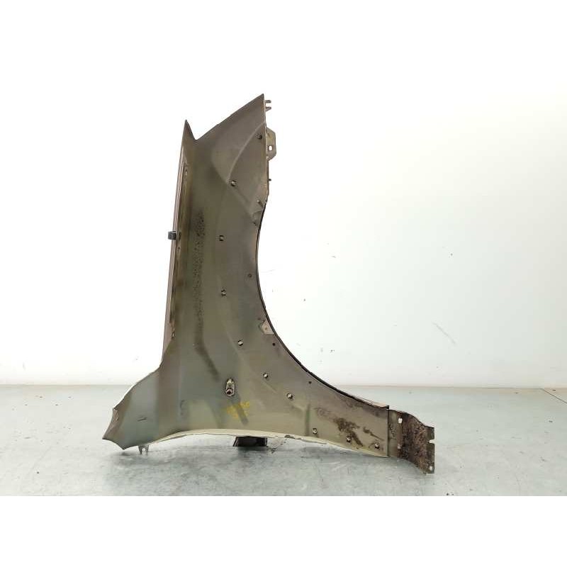 Recambio de aleta delantera izquierda para kia sorento 2.5 crdi ex referencia OEM IAM 663113E141  