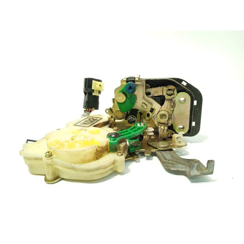 Recambio de cerradura puerta delantera derecha para kia sorento 2.5 crdi ex referencia OEM IAM 813203E010  