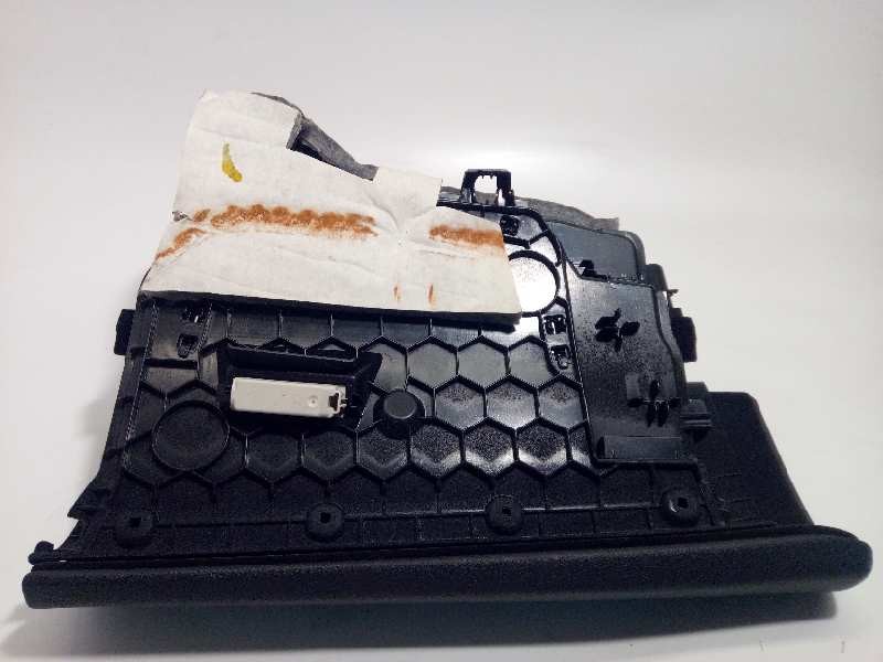 Recambio de guantera para bmw serie 4 coupe (f32) 420d referencia OEM IAM 5169239345  