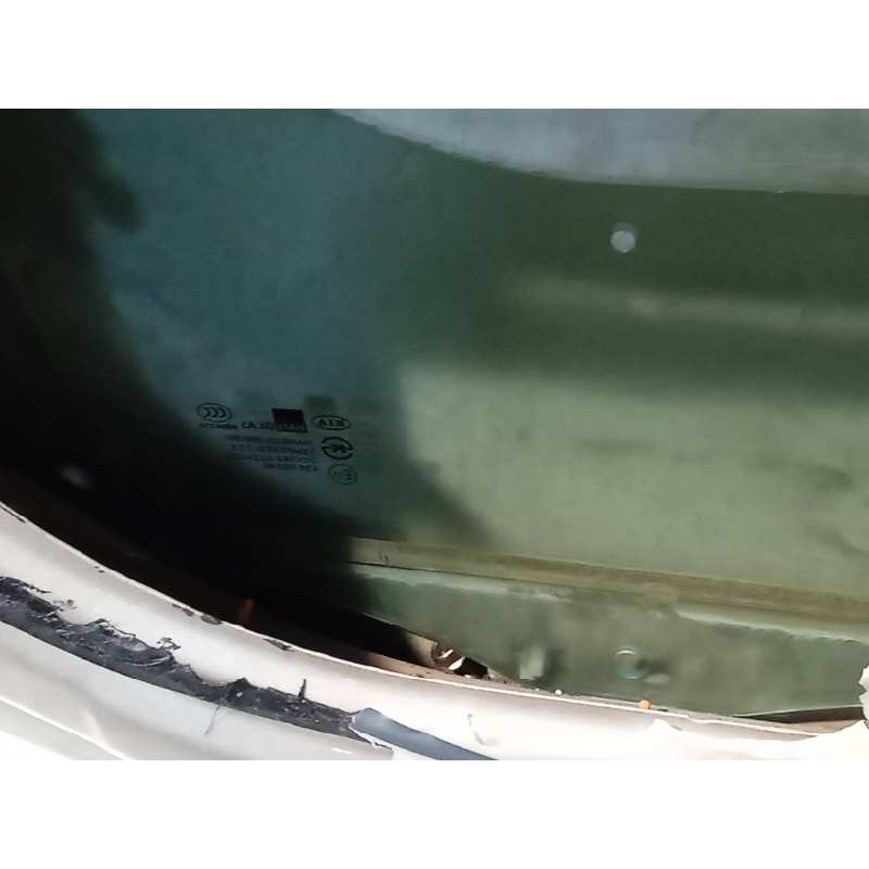 Recambio de puerta delantera izquierda para kia sorento 2.5 crdi ex referencia OEM IAM 760033E111  