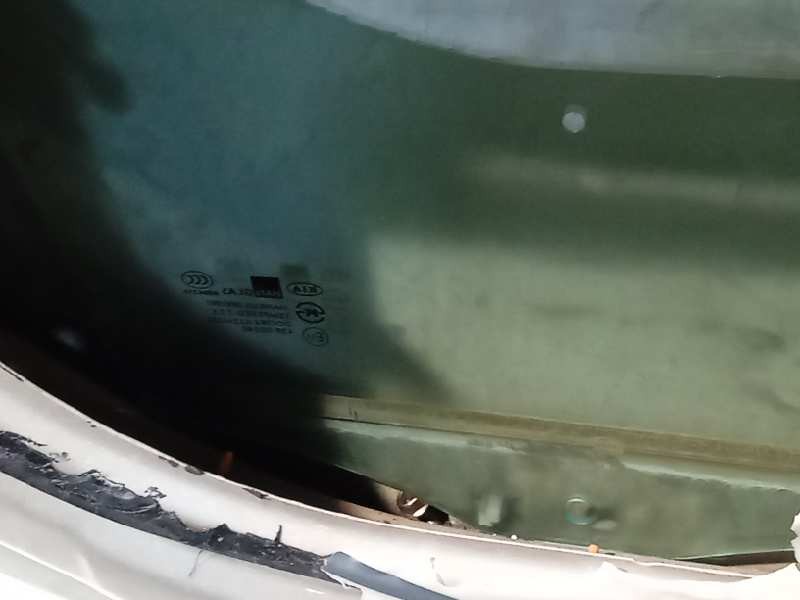 Recambio de puerta delantera izquierda para kia sorento 2.5 crdi ex referencia OEM IAM 760033E111  