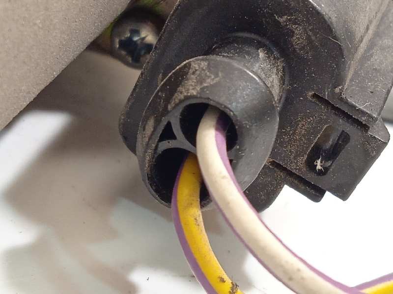 Recambio de elevalunas delantero derecho para ford focus berlina (cak) trend referencia OEM IAM 1331841  