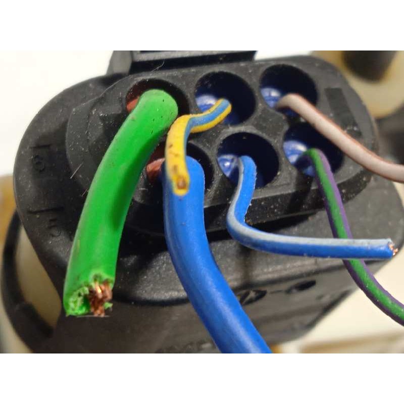 Recambio de elevalunas delantero izquierdo para ford mondeo ber. (ca2) trend referencia OEM IAM 1723041  6M2114A389B