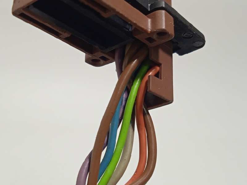 Recambio de retrovisor izquierdo para peugeot 407 sport referencia OEM IAM 8149VG  