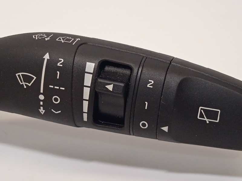 Recambio de mando intermitentes para kia stonic (ybcuv) 1.2 cat referencia OEM IAM 93403D4952  