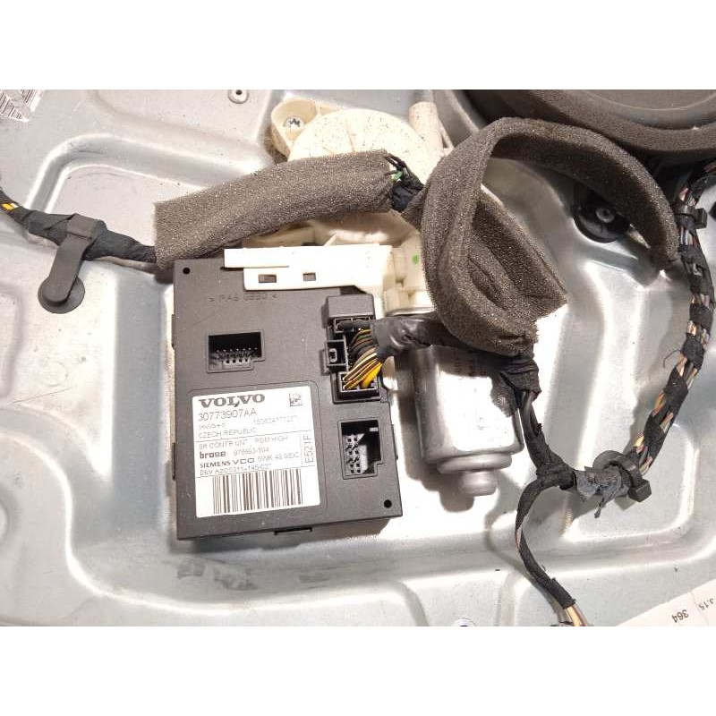 Recambio de elevalunas delantero derecho para volvo s40 berlina 2.0 diesel cat referencia OEM IAM 30710489  30773907AA