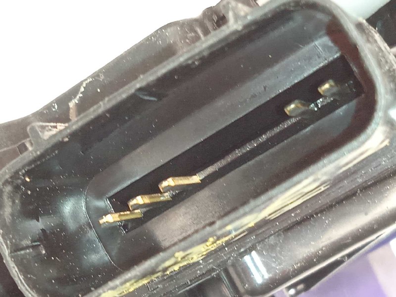 Recambio de cerradura puerta trasera izquierda para kia carens ( ) basic referencia OEM IAM 81410A4030  