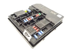 Recambio de caja reles / fusibles para nissan leaf referencia OEM IAM 284B75SA3B  