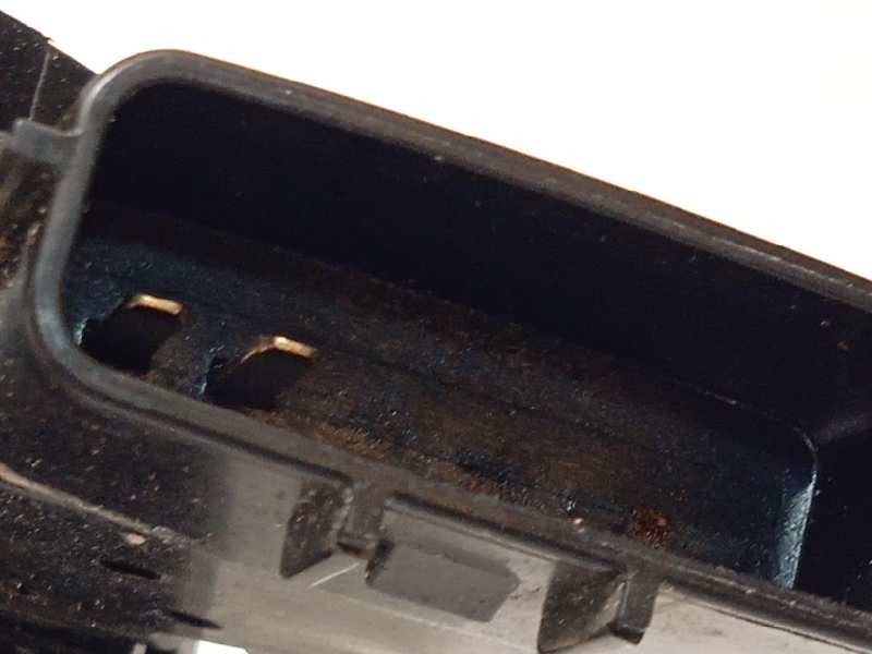 Recambio de cerradura puerta delantera derecha para nissan leaf referencia OEM IAM B3RN0  