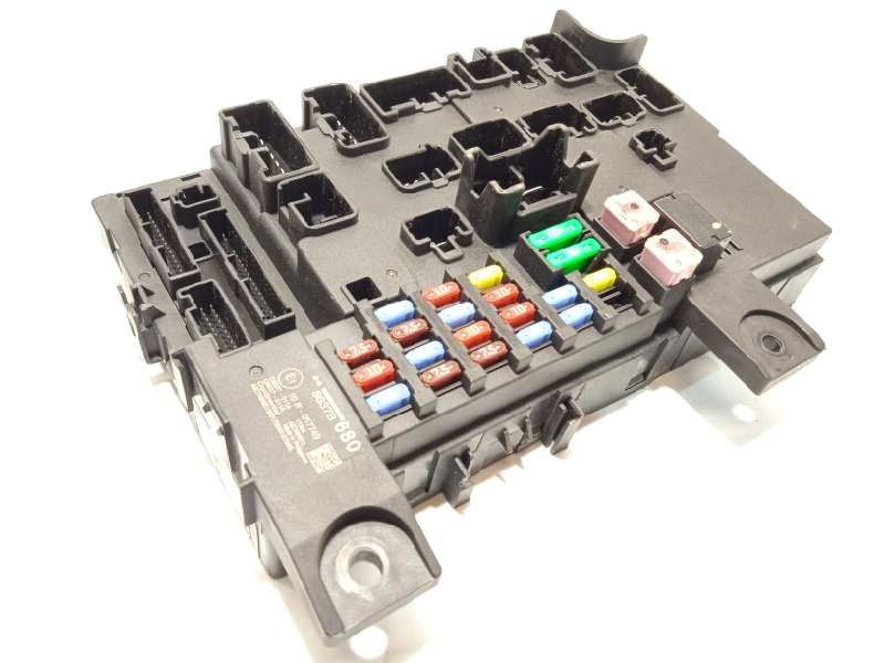 Recambio de caja reles / fusibles para mitsubishi outlander (gf0) motion 4wd referencia OEM IAM 8637B680  