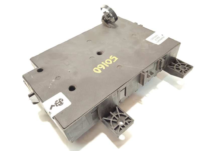 Recambio de caja reles / fusibles para mitsubishi outlander (gf0) motion 4wd referencia OEM IAM 8637B680  