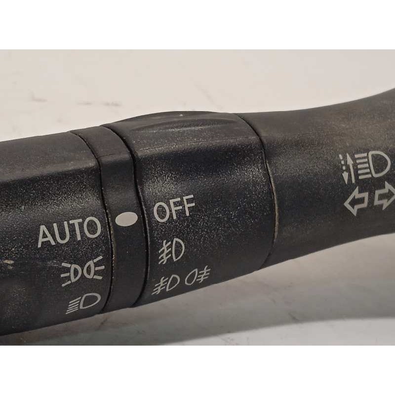 Recambio de mando intermitentes para nissan leaf referencia OEM IAM 255605SH0A  