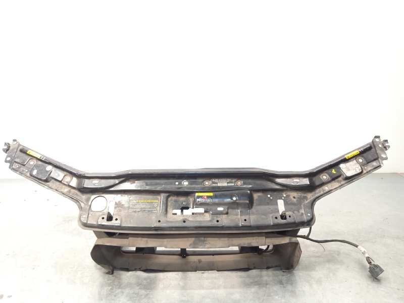 Recambio de panel frontal para volvo xc70 d5 awd kinetic (136kw) referencia OEM IAM 30655380  