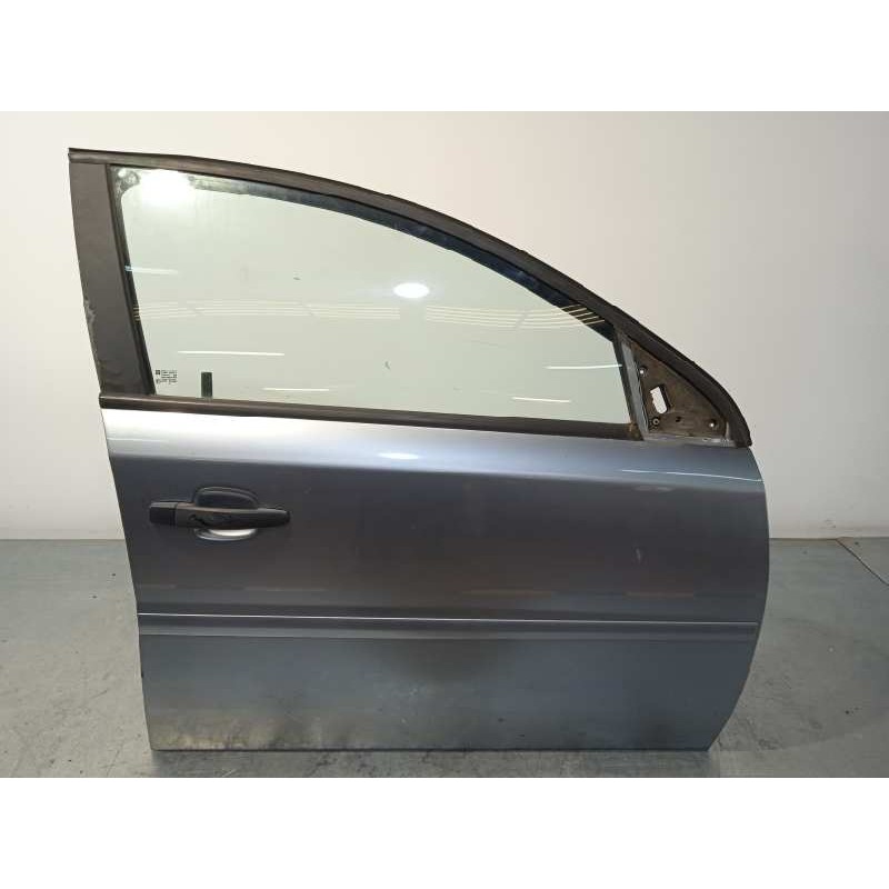 Recambio de puerta delantera derecha para opel vectra c berlina club referencia OEM IAM 93186030  