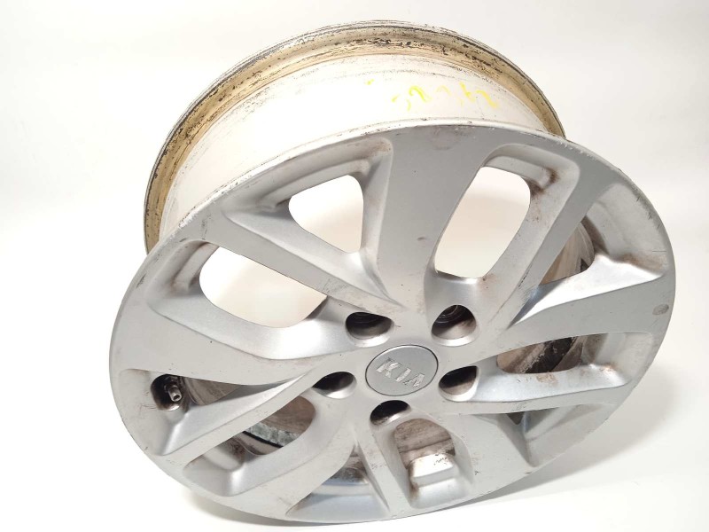Recambio de llanta para kia carens ( ) basic referencia OEM IAM 52910A4650  
