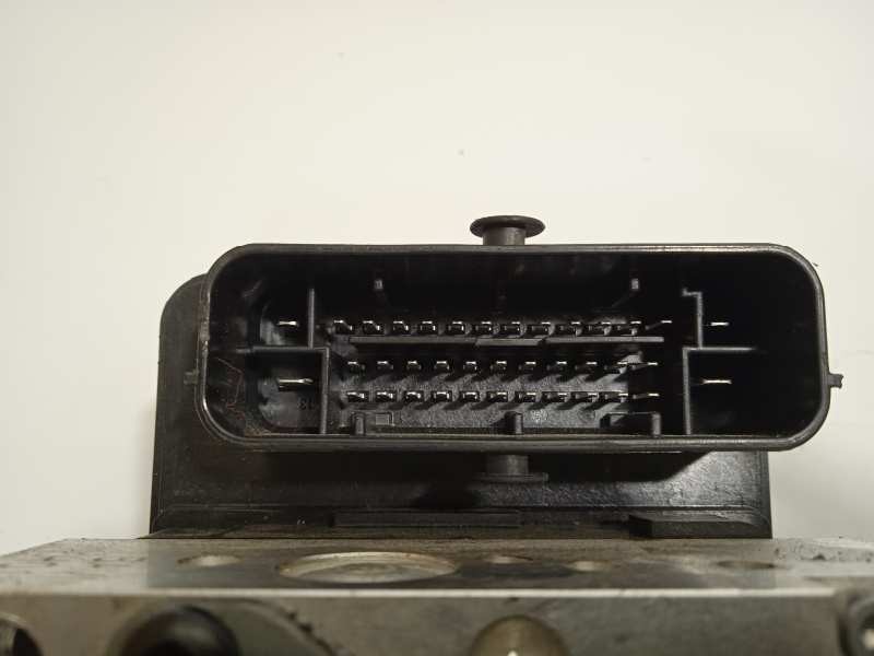 Recambio de abs para kia stonic (ybcuv) business referencia OEM IAM 58920H8260 BE6003V109 BH6013V105