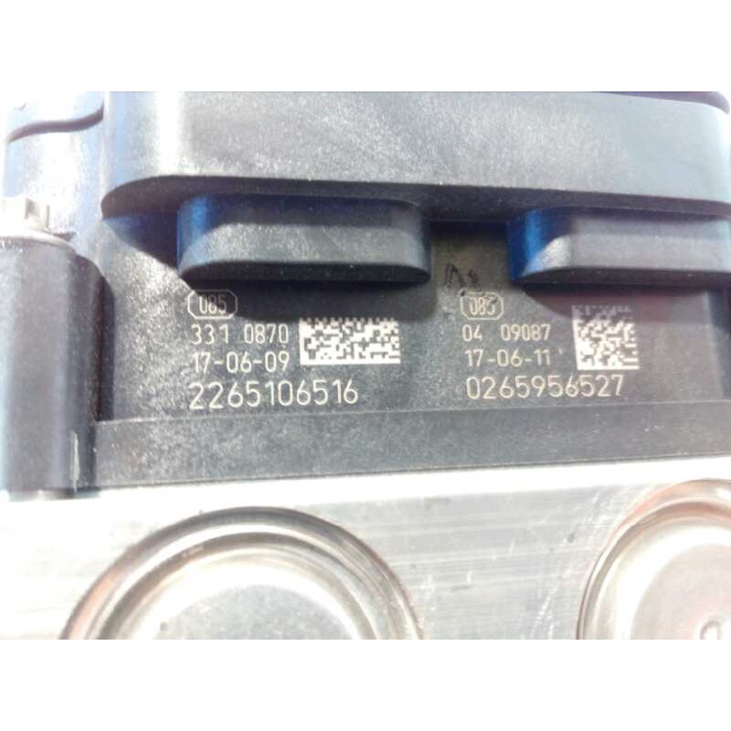 Recambio de abs para dacia sandero stepway referencia OEM IAM 476600188R 0265956527 269722