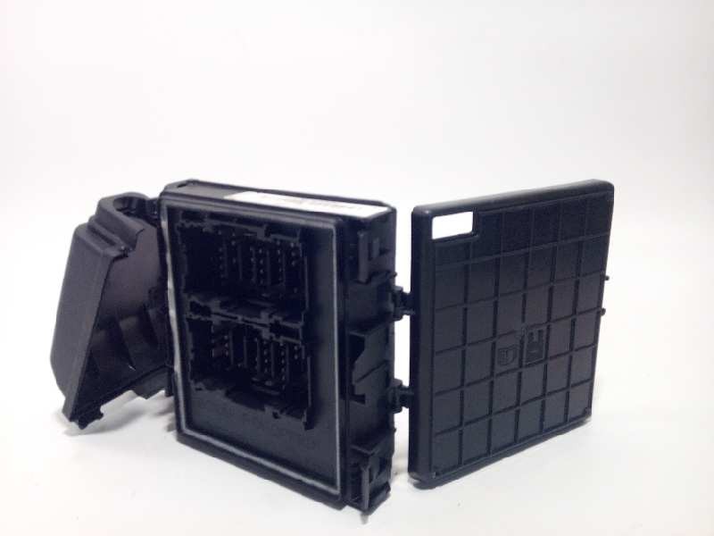 Recambio de caja reles / fusibles para ford focus turnier active referencia OEM IAM JX6T14D068BD  2252478