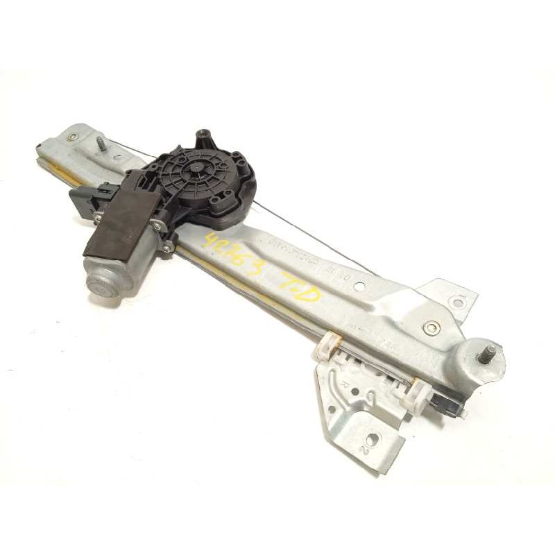 Recambio de elevalunas trasero derecho para renault scenic iv 1.3 tce referencia OEM IAM 402805F  