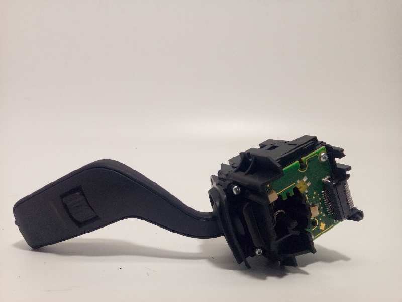 Recambio de mando limpia para ford focus turnier active referencia OEM IAM GN1517A553AB  