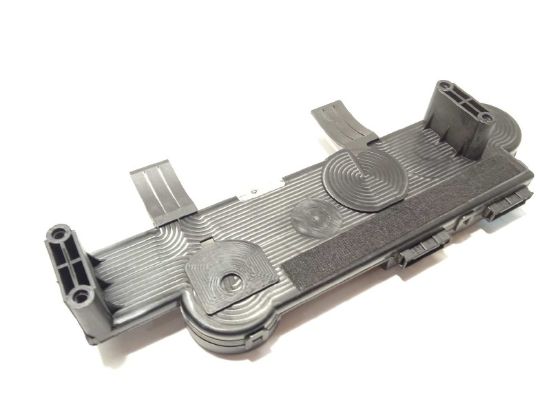 Recambio de antena para porsche panamera 4 s referencia OEM IAM 15152801182  