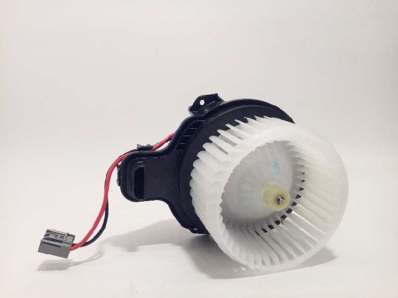 Recambio de motor calefaccion para ford focus turnier active referencia OEM IAM 2240320  