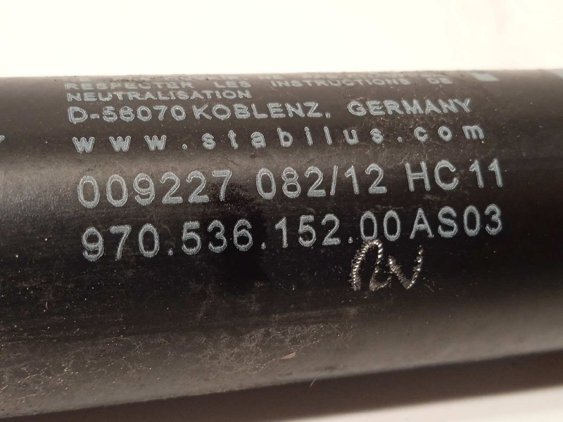 Recambio de retenedor puerta para porsche panamera 4 s referencia OEM IAM 97053615200  97053615200AS03