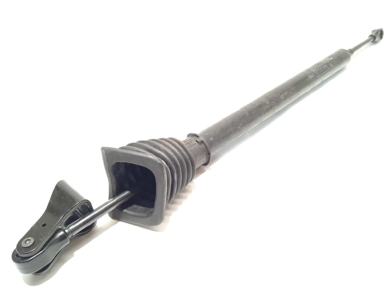 Recambio de retenedor puerta para porsche panamera 4 s referencia OEM IAM 97053615100  97053615100AS03