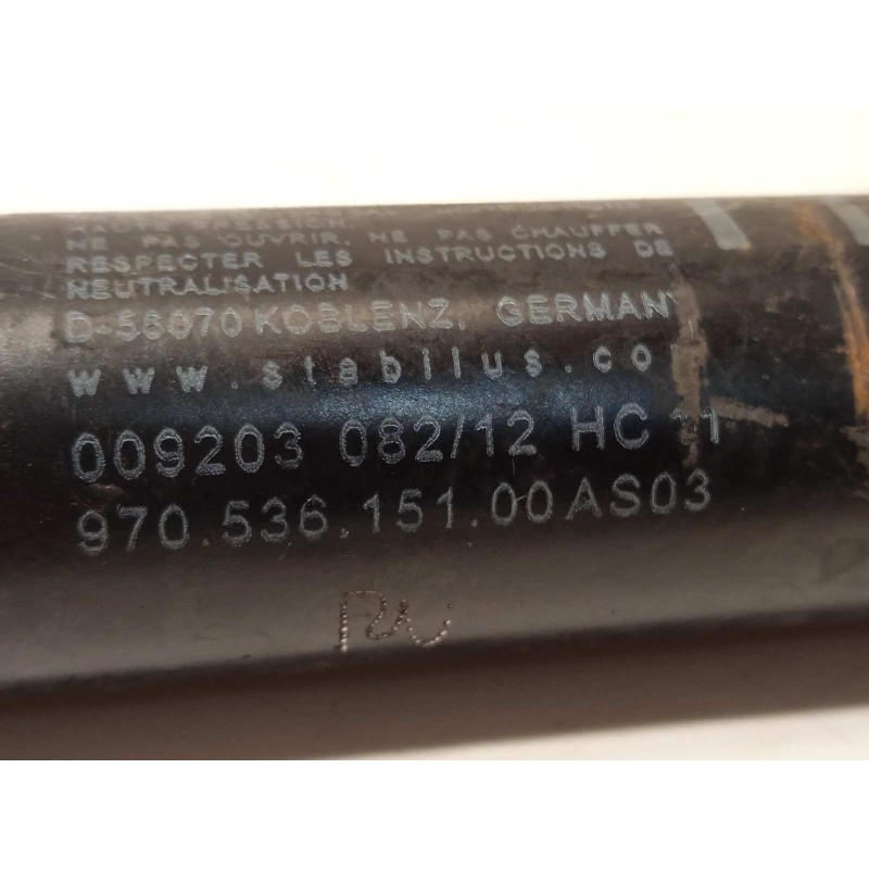 Recambio de retenedor puerta para porsche panamera 4 s referencia OEM IAM 97053615100  97053615100AS03