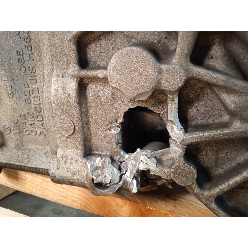 Recambio de despiece caja cambios para seat leon sportstourer (kl8) fr referencia OEM IAM UUF 0CW300051N001 0CW300051N