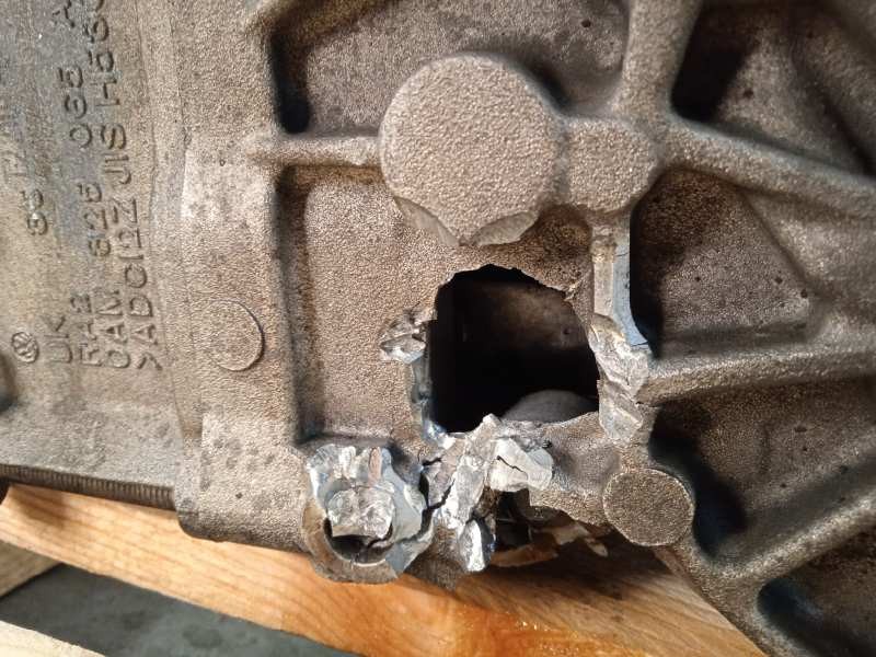 Recambio de despiece caja cambios para seat leon sportstourer (kl8) fr referencia OEM IAM UUF 0CW300051N001 0CW300051N