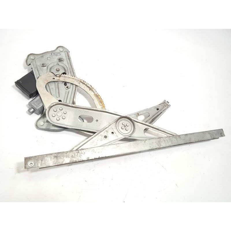 Recambio de elevalunas delantero derecho para renault megane iii coupe dynamique referencia OEM IAM 807303972R  