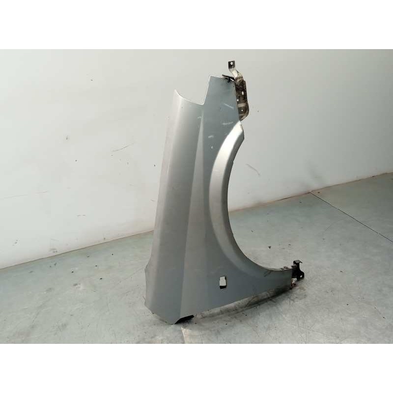 Recambio de aleta delantera derecha para nissan primera berlina (p12) acenta referencia OEM IAM 63100AV630  