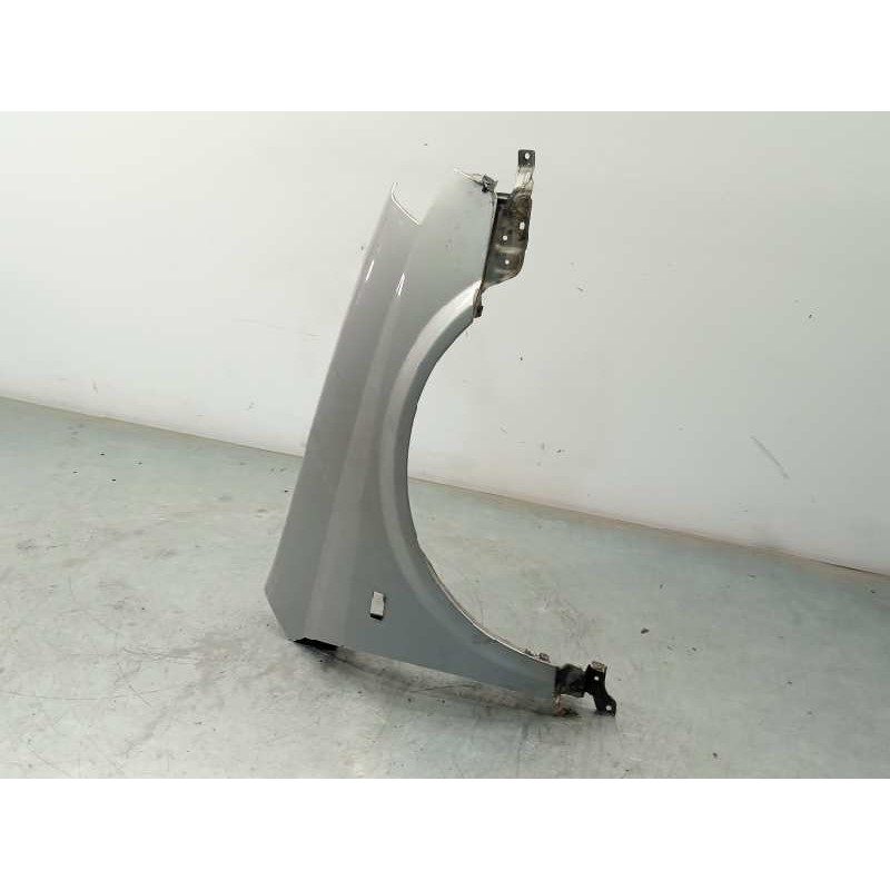 Recambio de aleta delantera derecha para nissan primera berlina (p12) acenta referencia OEM IAM 63100AV630  