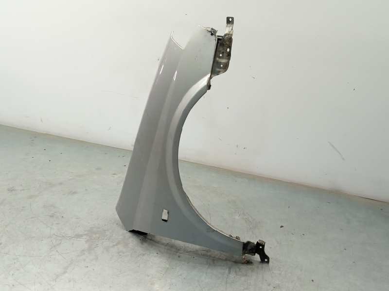 Recambio de aleta delantera derecha para nissan primera berlina (p12) acenta referencia OEM IAM 63100AV630  